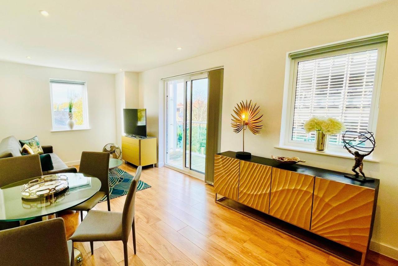 Urban Gem Apartment- Free Parking Enfield Exterior photo